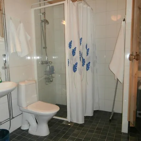 Huoneistohotelli Nallisuites 3* Όουλου