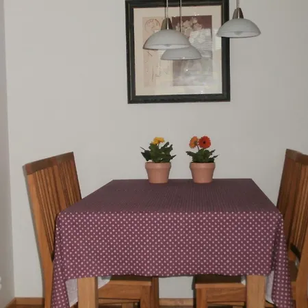 Ξενοδοχείο με διαμερίσματα Huoneistohotelli Nallisuites 3*